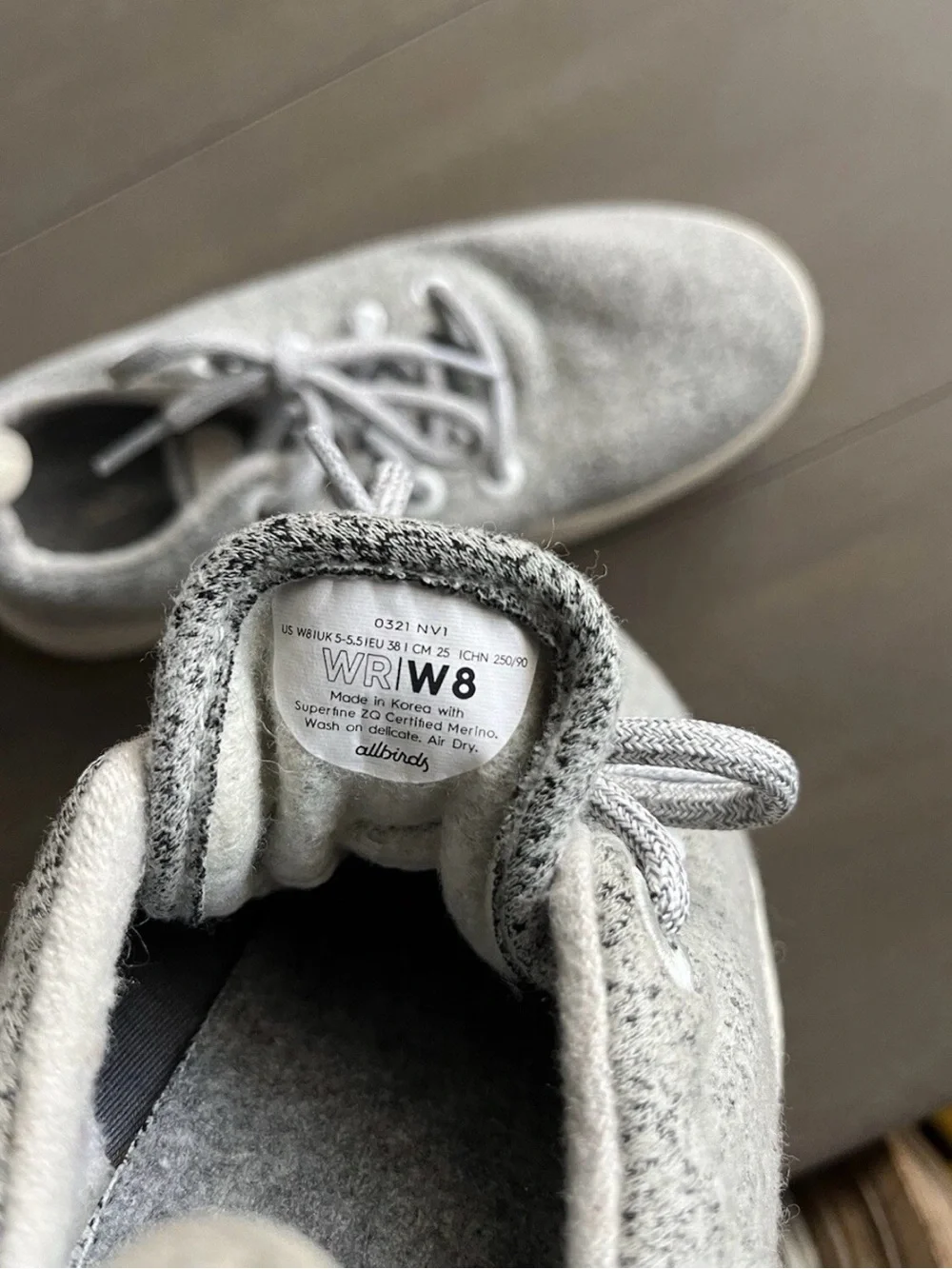 Allbirds “The Wool” Runners Light Gray Women's Size 8 Running Shoes